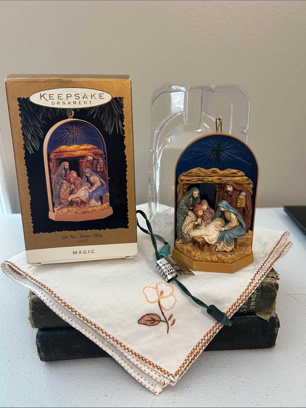 1996 Hallmark Keepsake Light Magic Ornament Let Us Adore Him